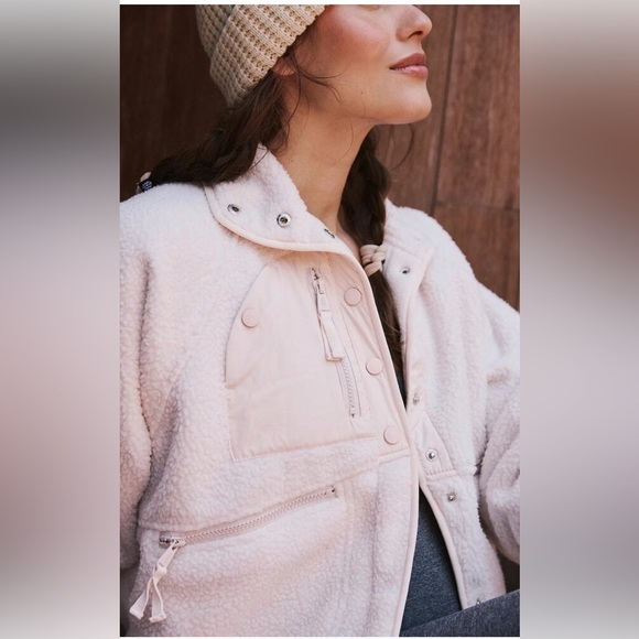 FP MOVEMENT X HATCH NEUTRAL HIT THE SLOPES FLEECE JACKET - Picture 2 of 6